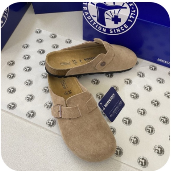 Birkenstock Shoes - Birkenstock Boston Tan clogs